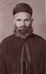 gal/Kfarsghab_Old_Photos/_thb_priest1.jpg